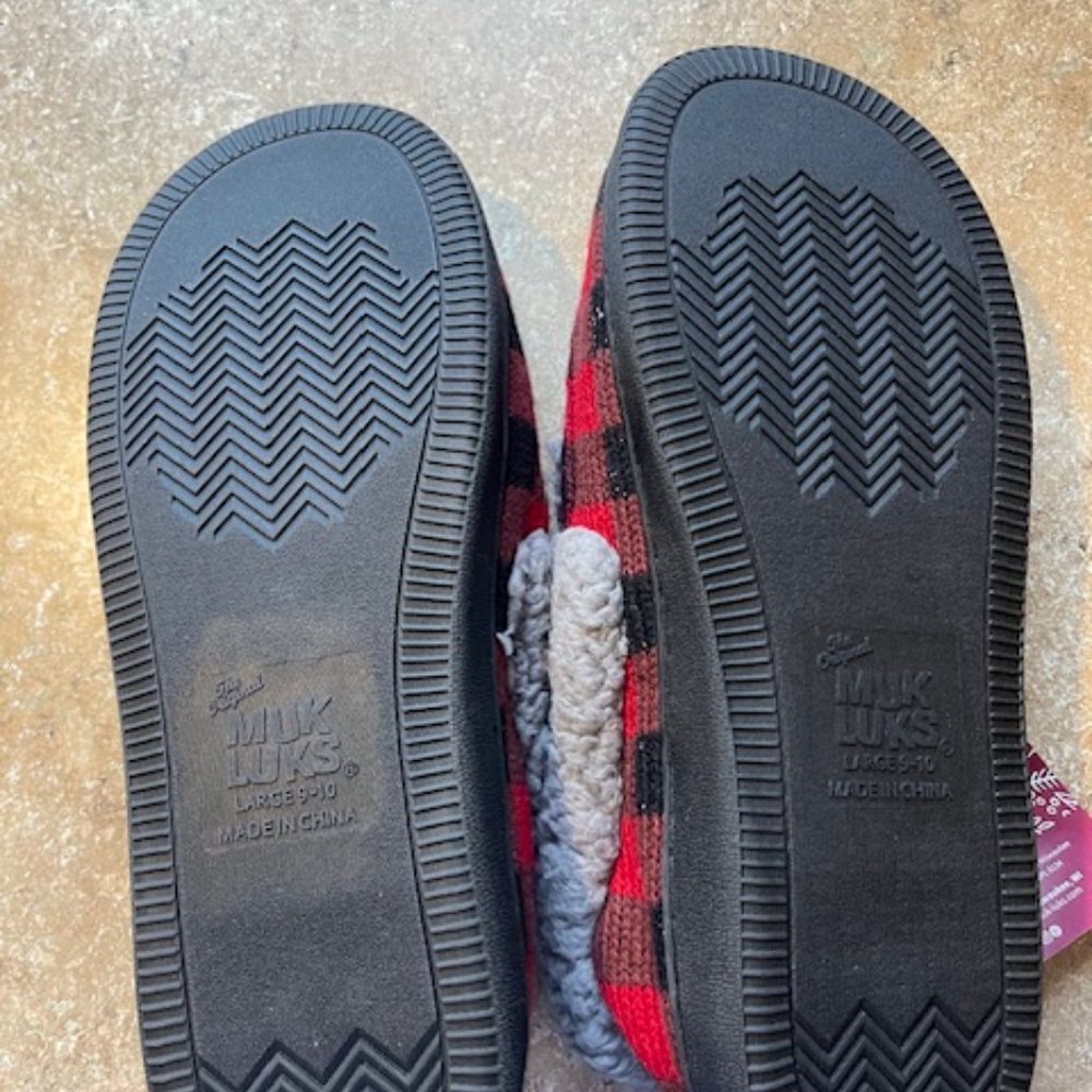 Women's Muk Luks Slippers size Large 9-10 - Picture 2 of 3